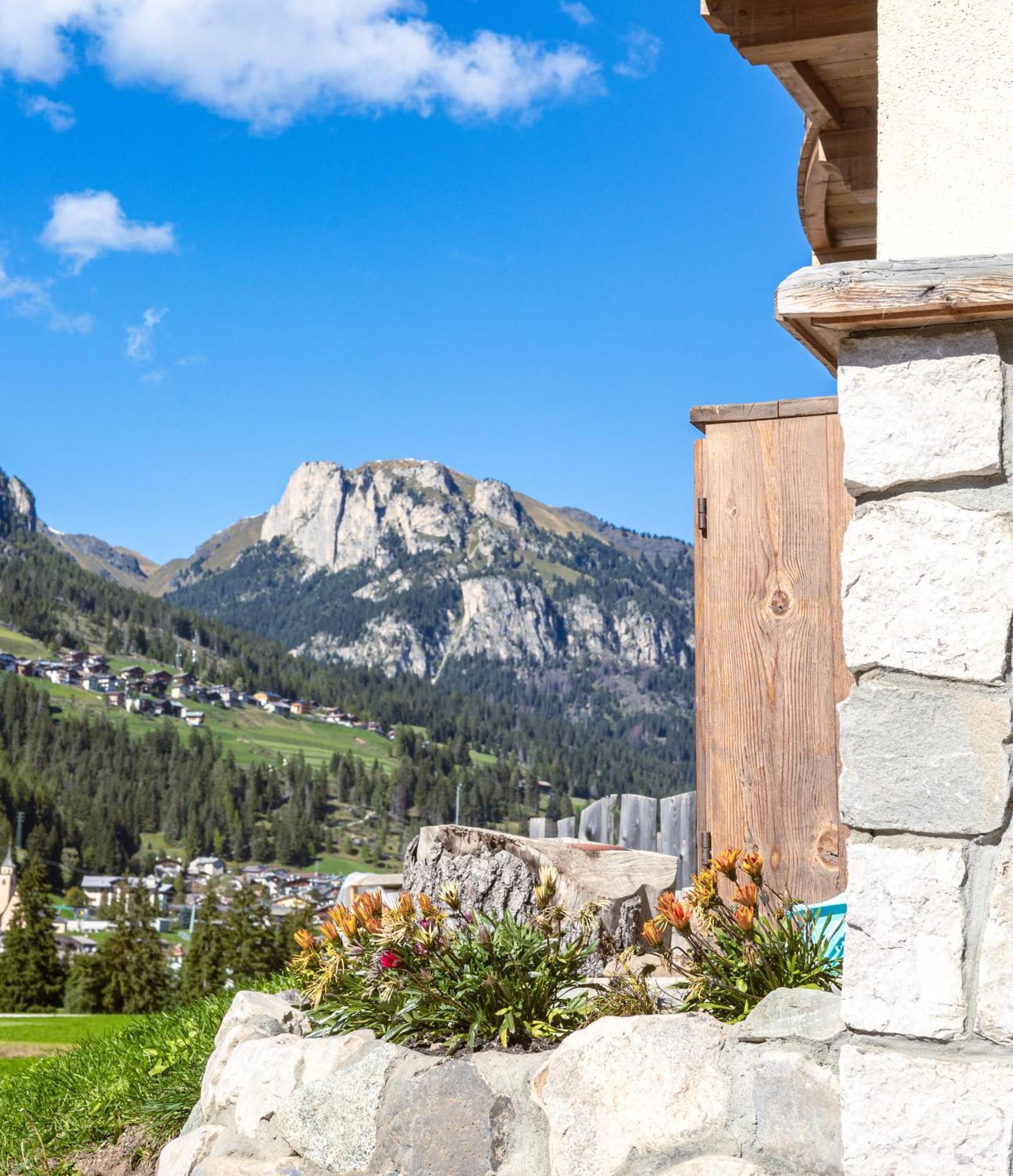 Majon De La Nona Hotel Pozza di Fassa Ngoại thất bức ảnh
