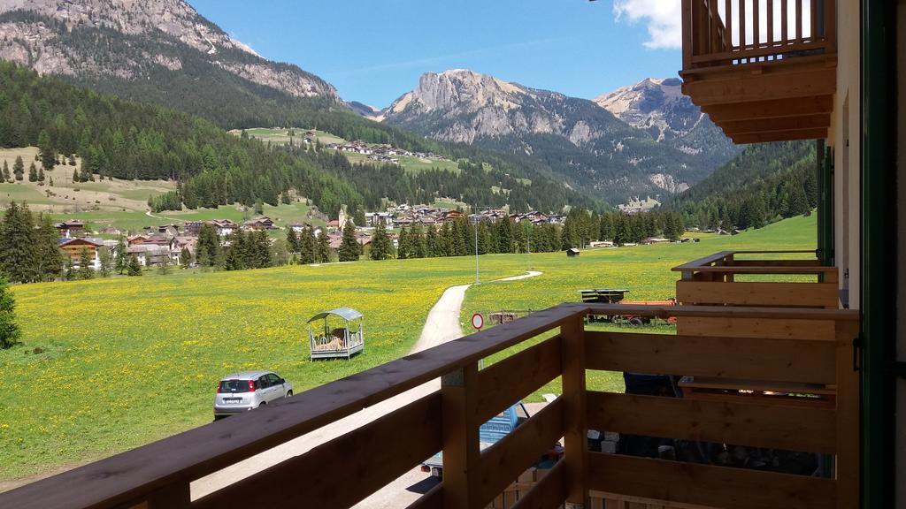 Majon De La Nona Hotel Pozza di Fassa Ngoại thất bức ảnh