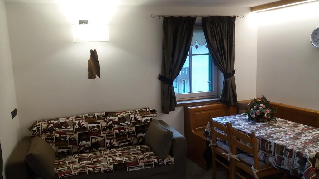 Majon De La Nona Hotel Pozza di Fassa Ngoại thất bức ảnh
