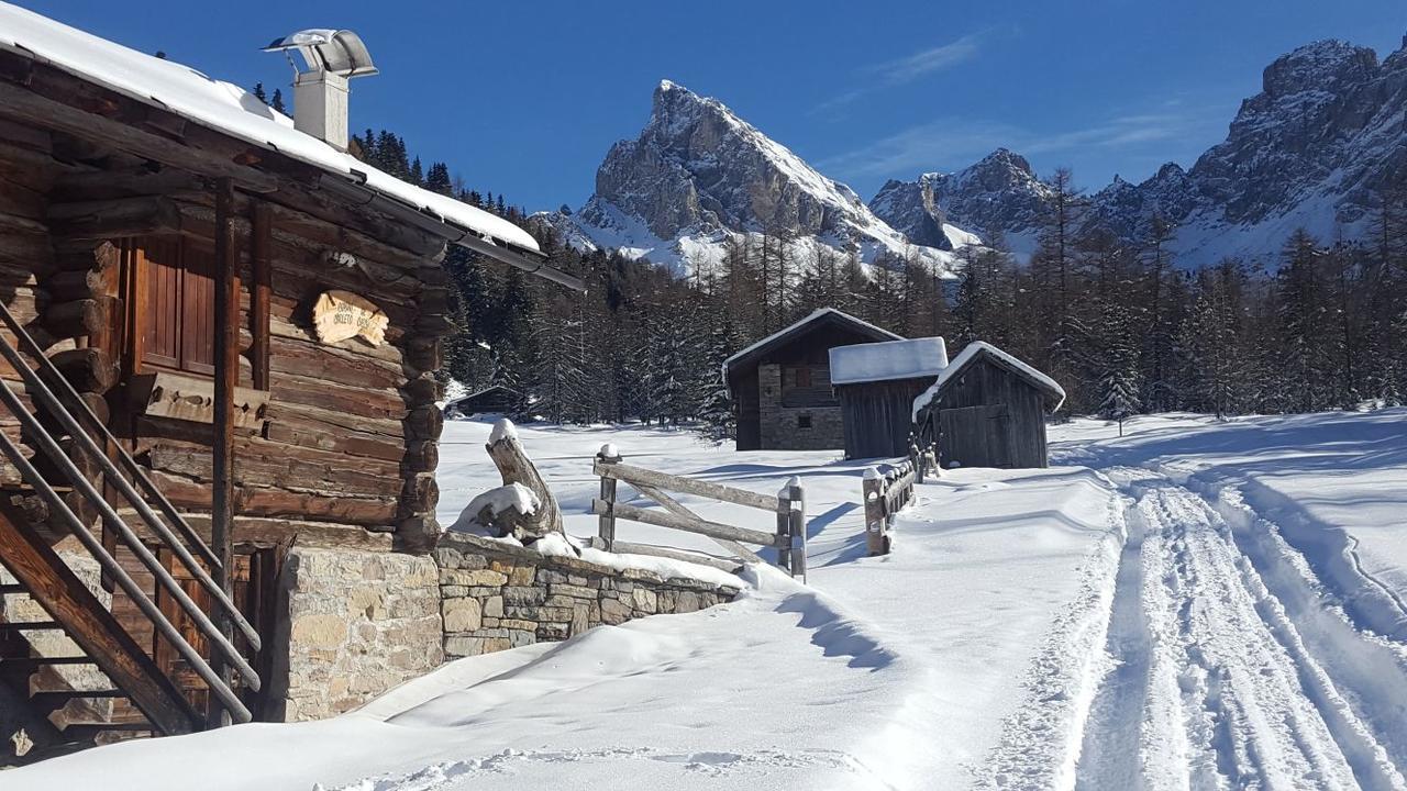 Majon De La Nona Hotel Pozza di Fassa Ngoại thất bức ảnh